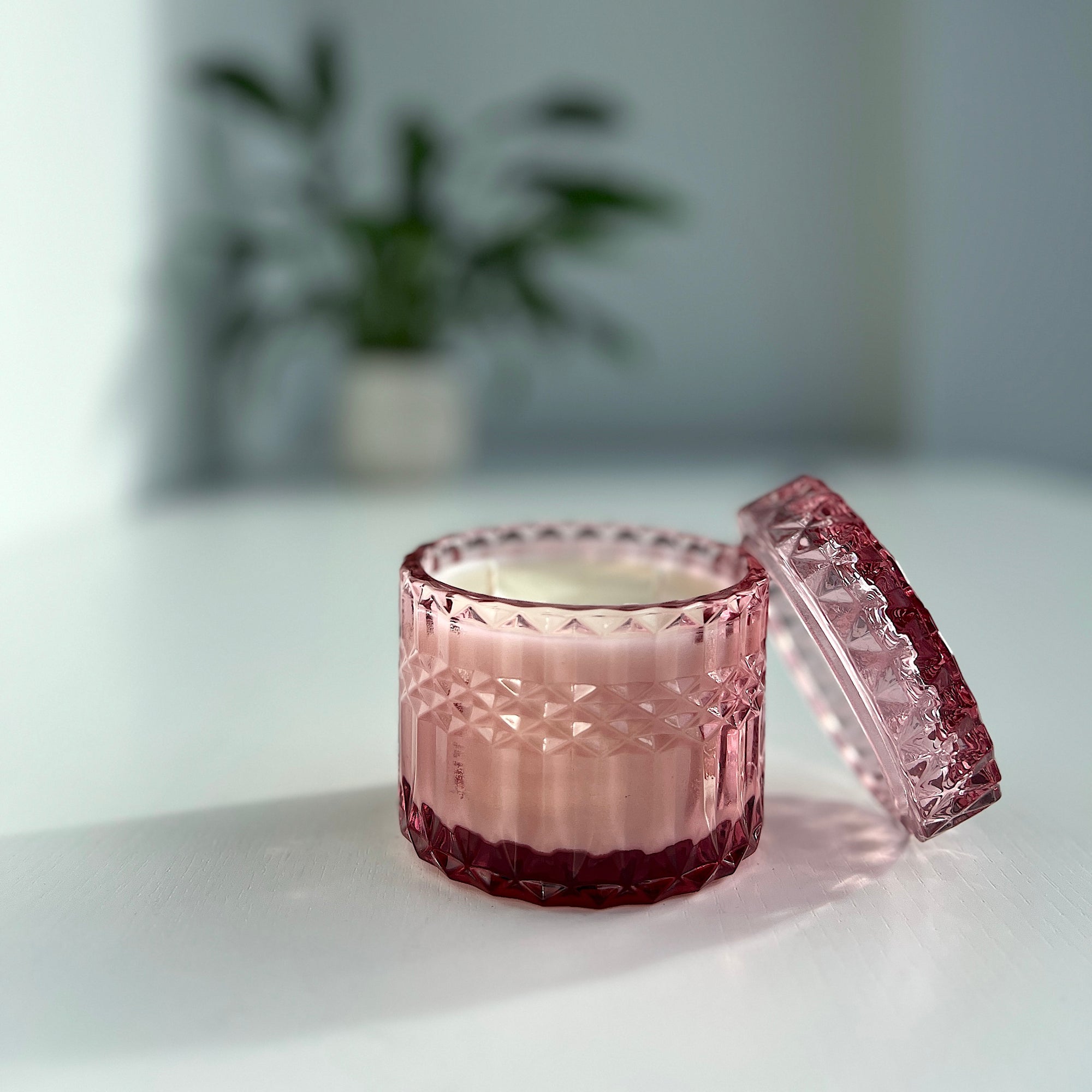 LULUMIÈRE Gem Candle in Ruby